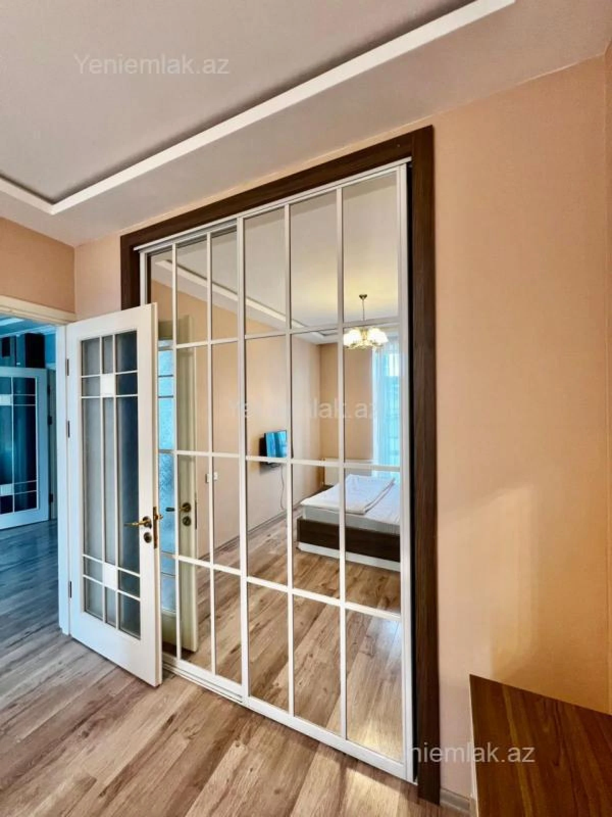 Satılır 3 otaqlı köhnə tikili 90 m²