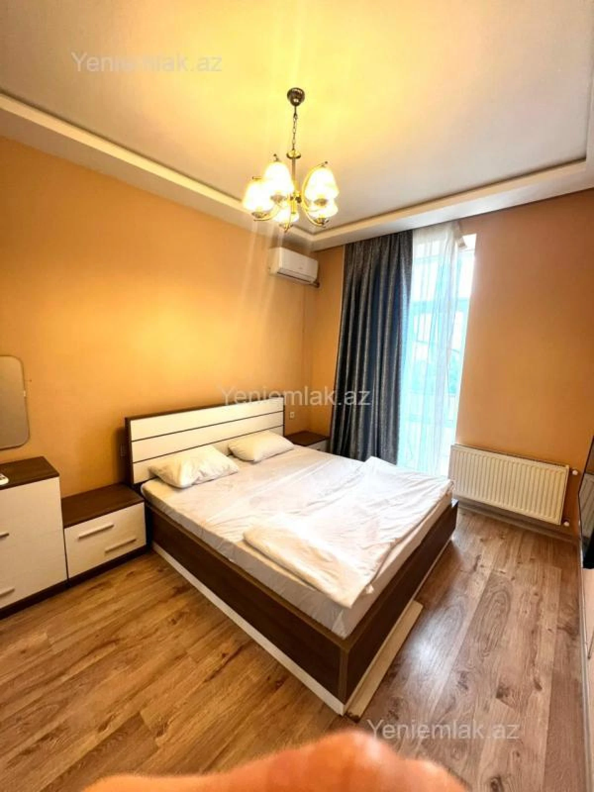 Satılır 3 otaqlı köhnə tikili 90 m²