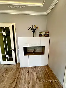 Satılır 3 otaqlı köhnə tikili 90 m²