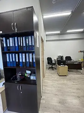 Satılır 4 otaqlı ofis 154 m²