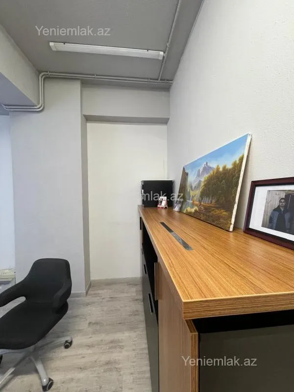 Satılır 4 otaqlı ofis 154 m²