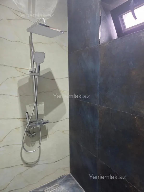 Satılır 4 otaqlı həyət evi 100 m²