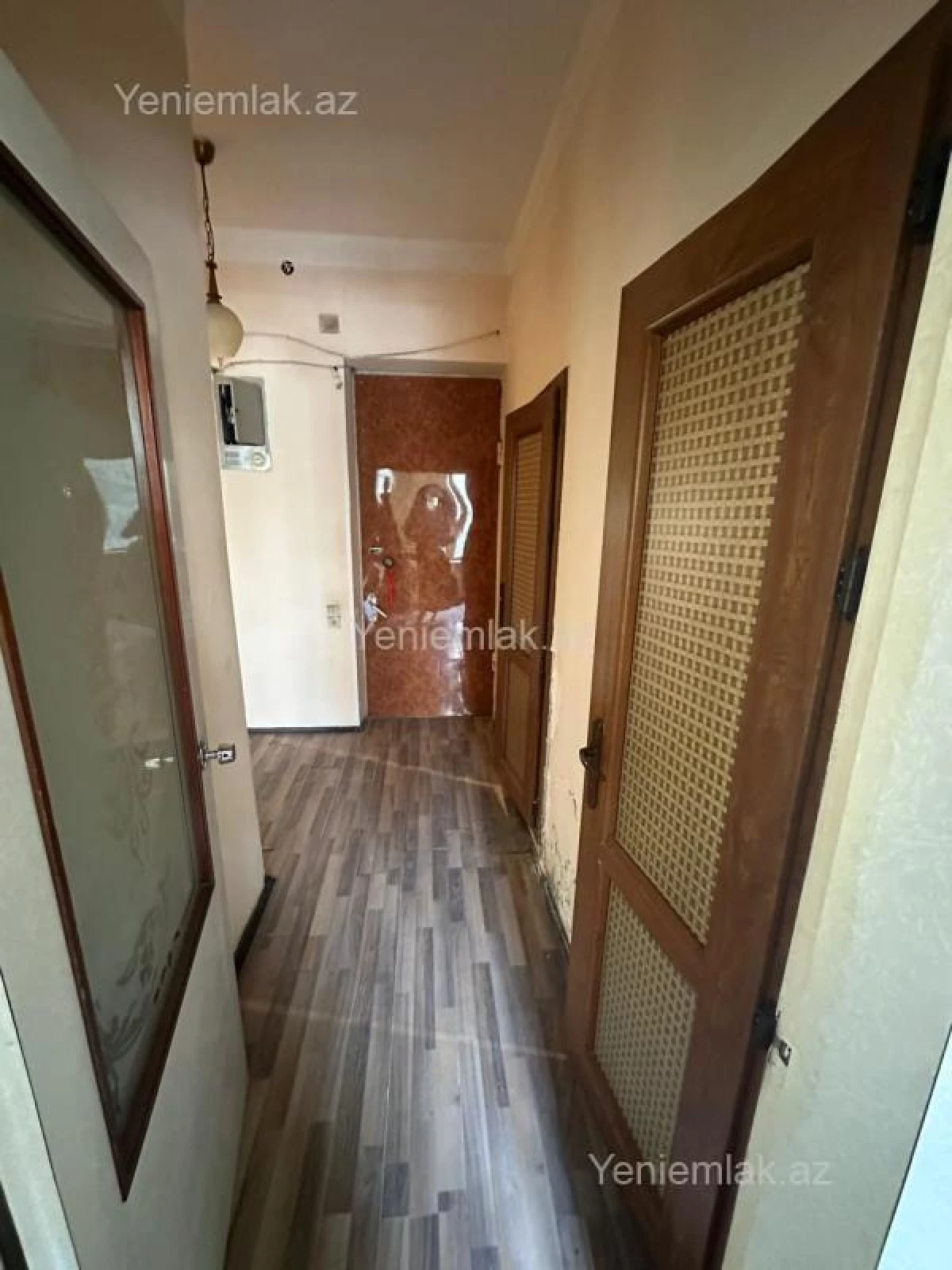 Satılır 3 otaqlı köhnə tikili 80 m²