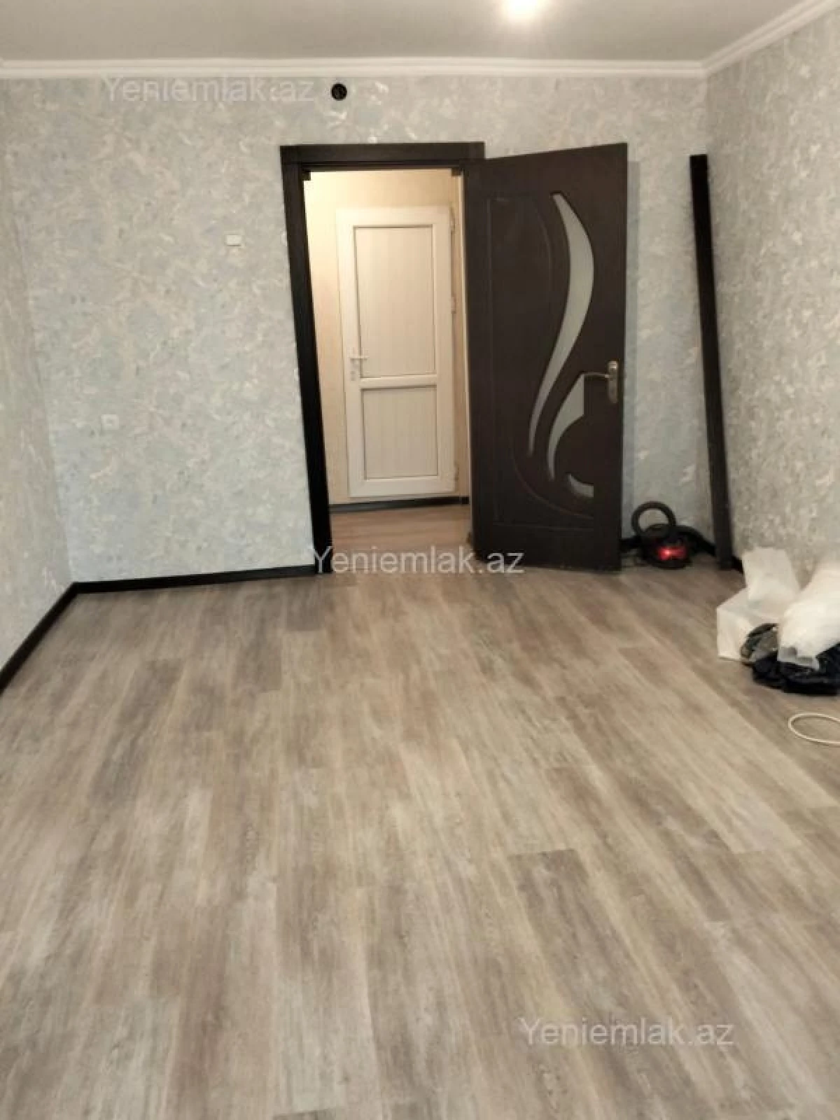 Satılır 3 otaqlı köhnə tikili 85 m²