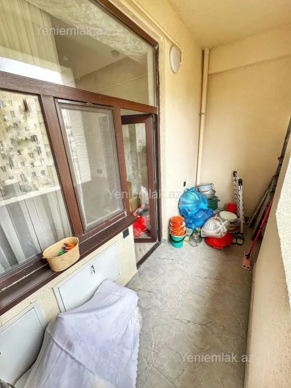 Satılır 3 otaqlı yeni tikili 80 m²