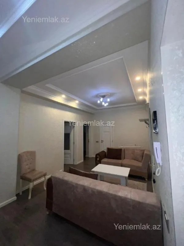 Satılır 3 otaqlı yeni tikili 90 m²