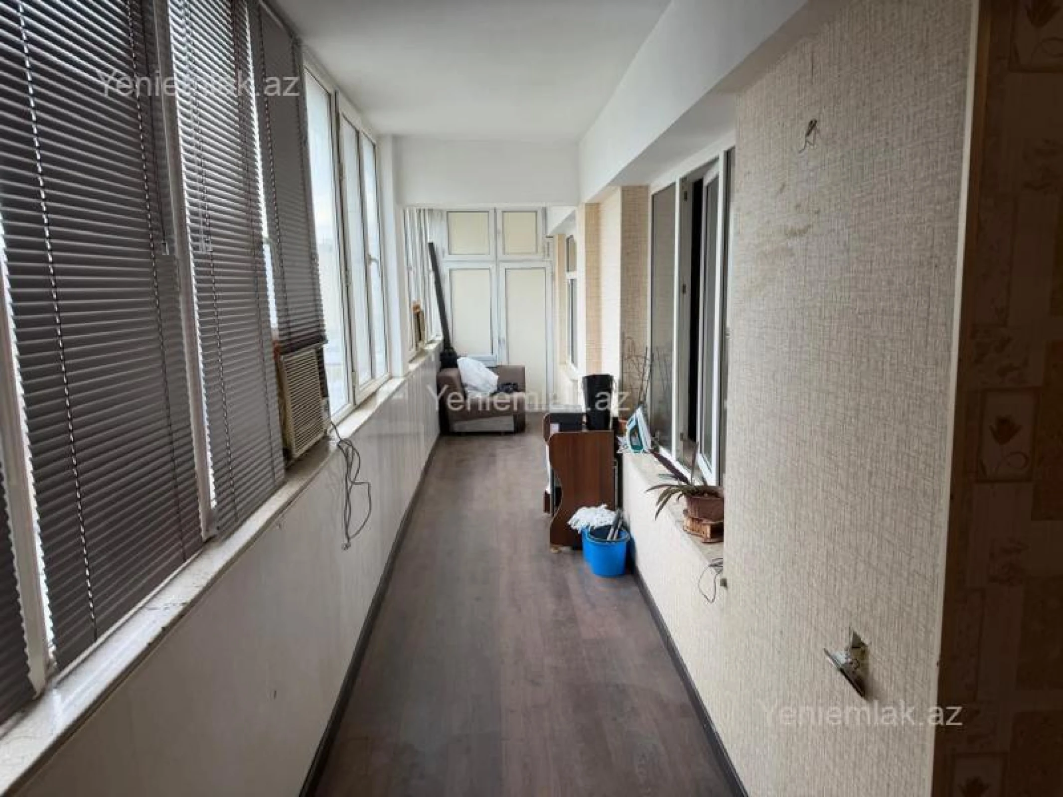 Satılır 5 otaqlı köhnə tikili 140 m²