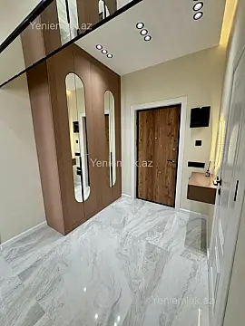 Satılır 3 otaqlı yeni tikili 80 m²
