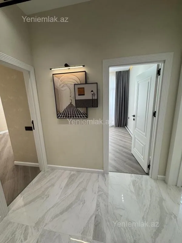 Satılır 3 otaqlı yeni tikili 80 m²