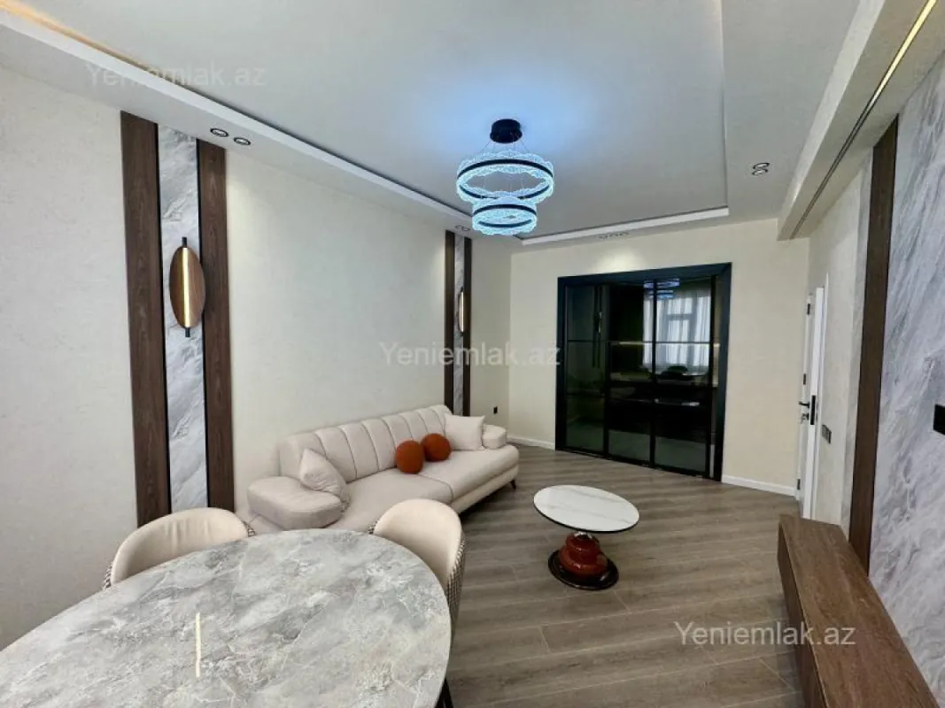 Satılır 3 otaqlı yeni tikili 80 m²