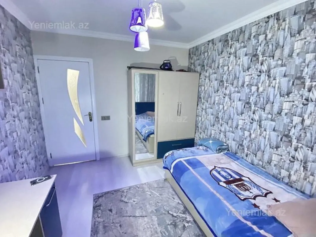 Satılır 5 otaqlı köhnə tikili 125 m²