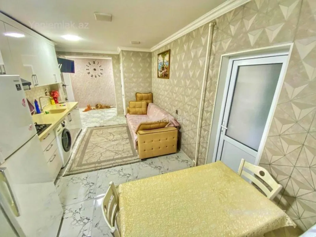 Satılır 5 otaqlı köhnə tikili 125 m²
