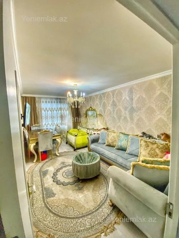 Satılır 5 otaqlı köhnə tikili 125 m²