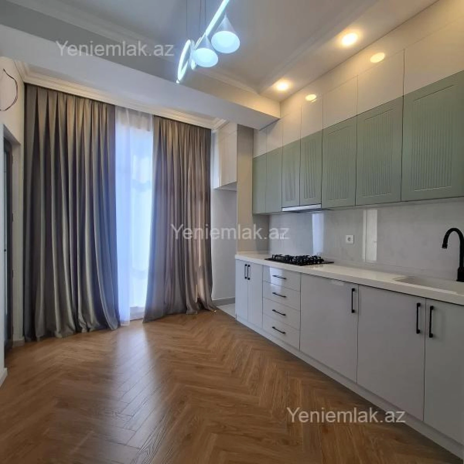 Satılır 3 otaqlı yeni tikili 90 m²