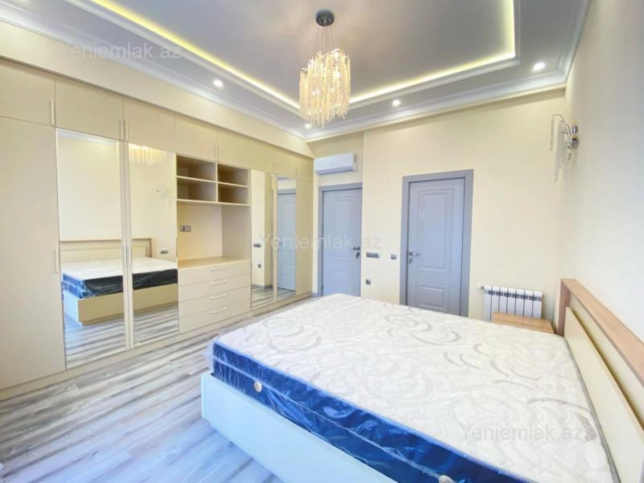 Satılır 4 otaqlı yeni tikili 121 m²