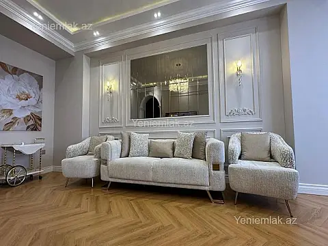 Satılır 3 otaqlı yeni tikili 130 m²