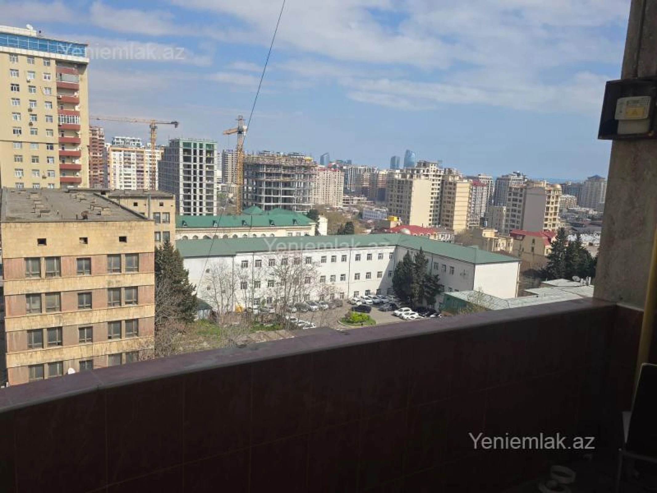 Satılır 3 otaqlı yeni tikili 140 m²
