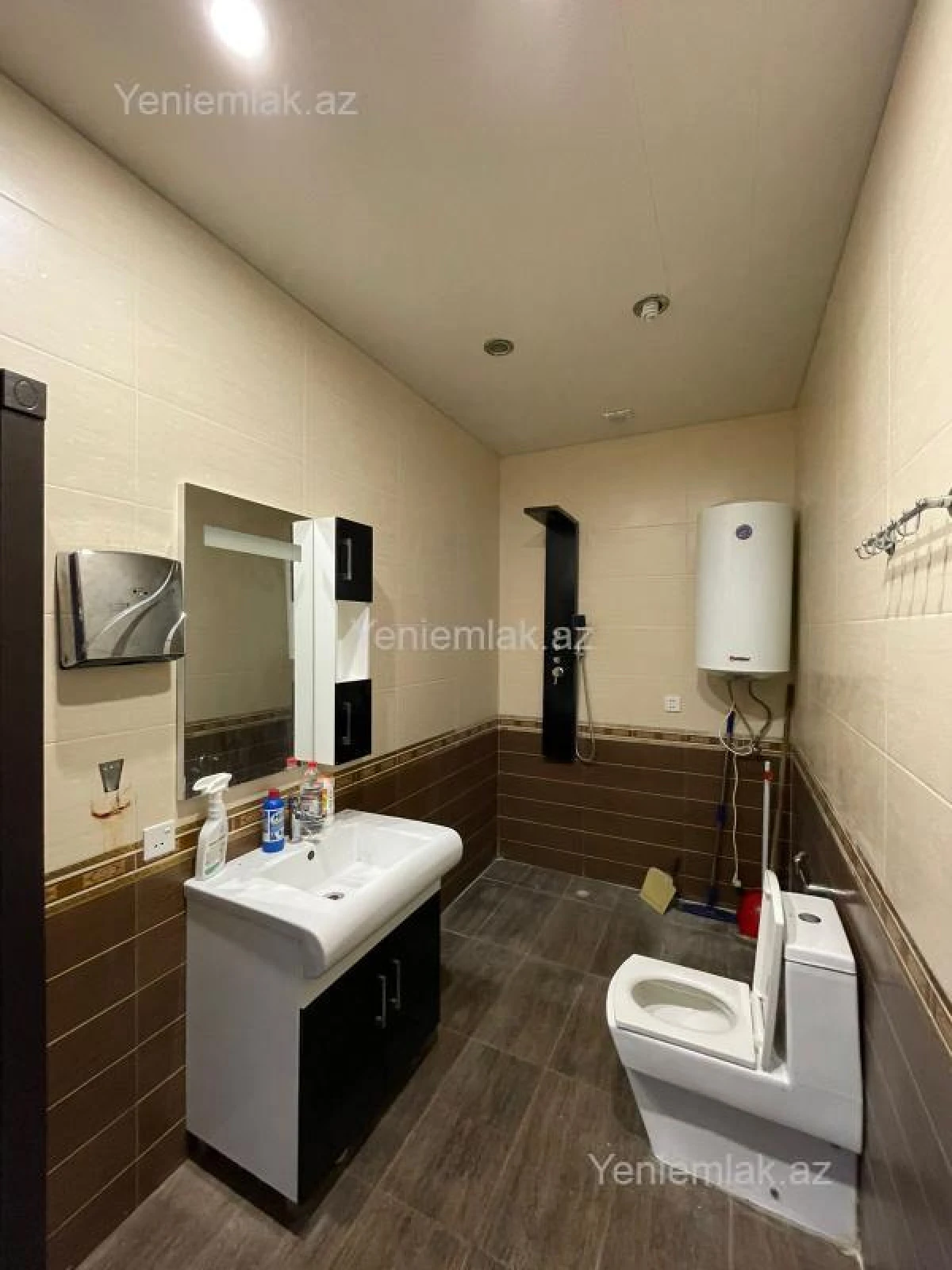 Satılır 4 otaqlı obyekt 150 m²