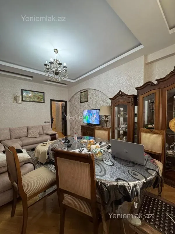 Satılır 3 otaqlı yeni tikili 93 m²