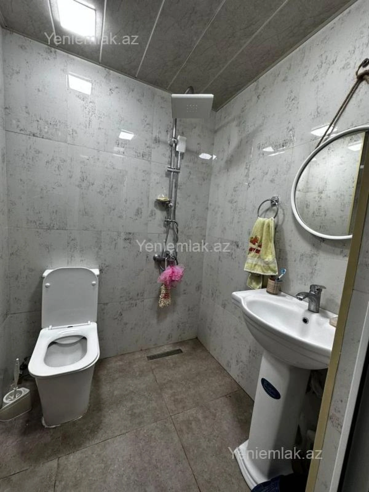 Satılır 2 otaqlı köhnə tikili 55 m²