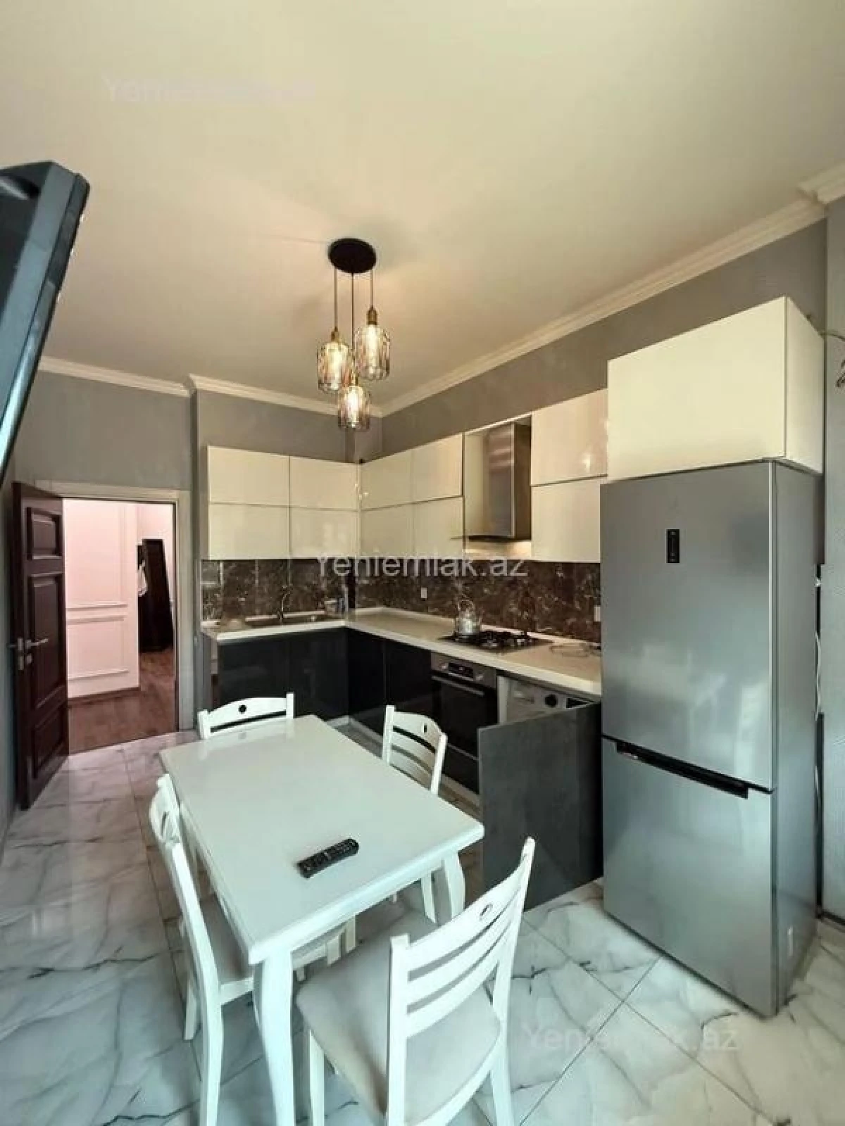 Satılır 3 otaqlı yeni tikili 100 m²