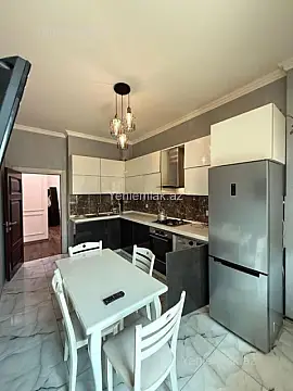 Satılır 3 otaqlı yeni tikili 100 m²