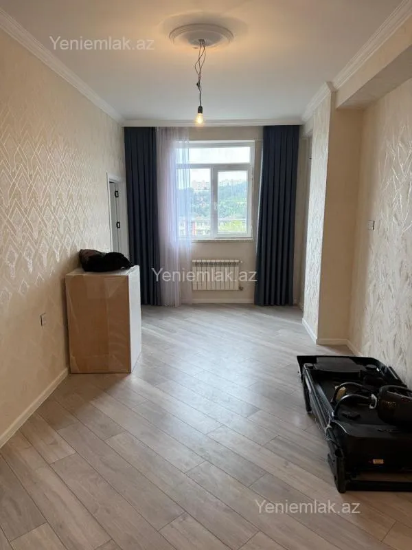 Satılır 3 otaqlı yeni tikili 75 m²