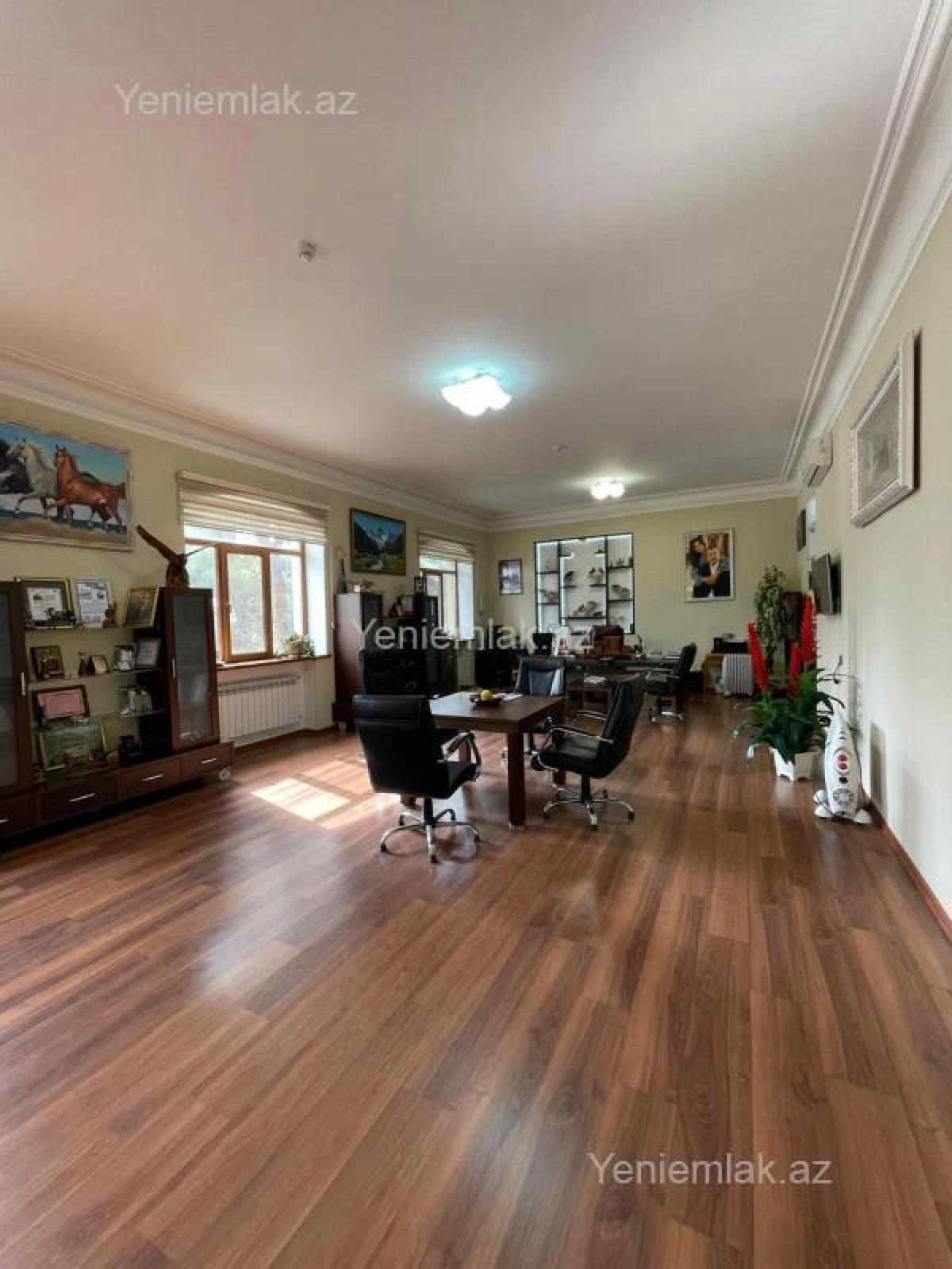 Satılır 12 otaqlı obyekt 450 m²