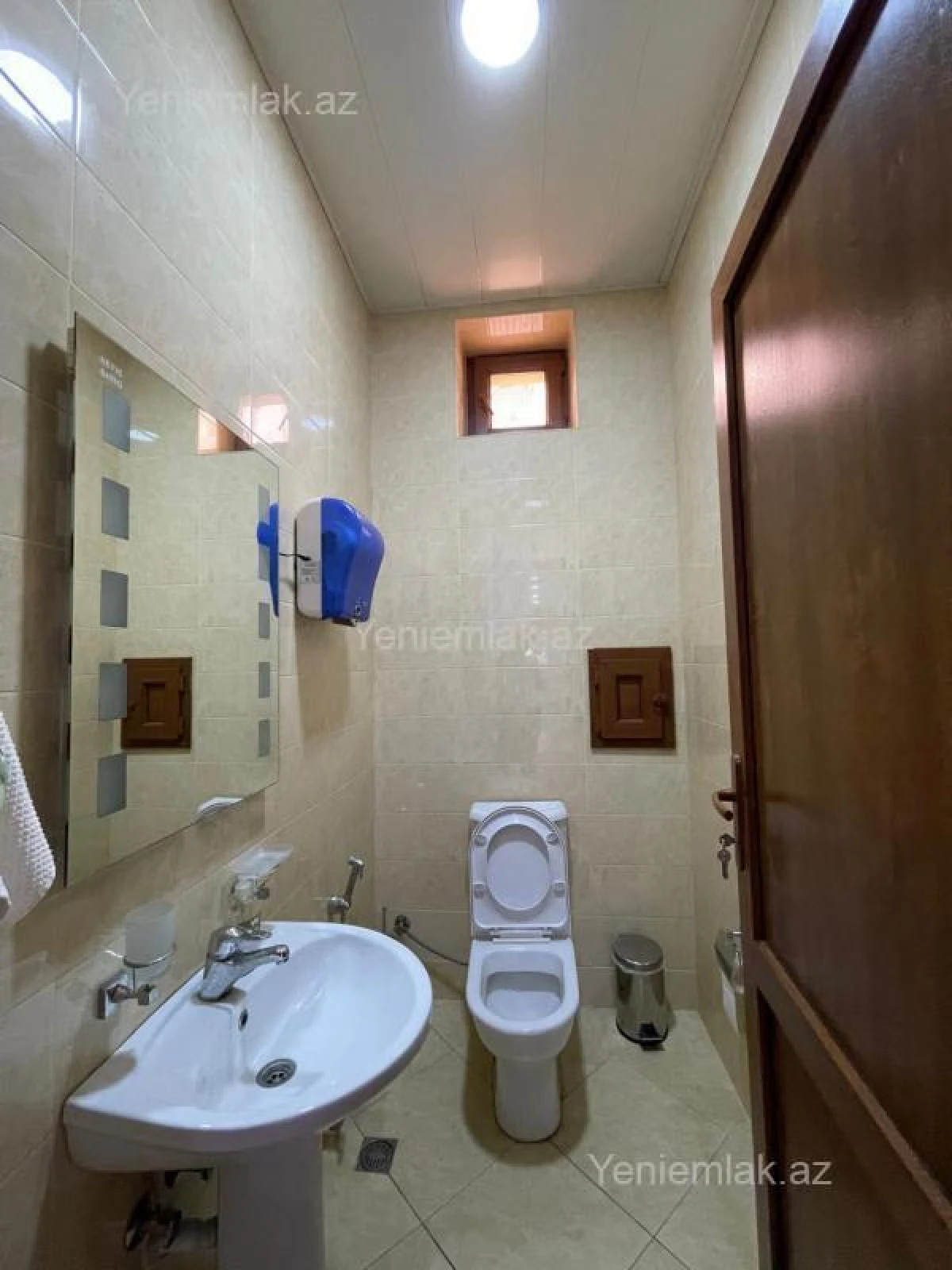 Satılır 12 otaqlı obyekt 450 m²