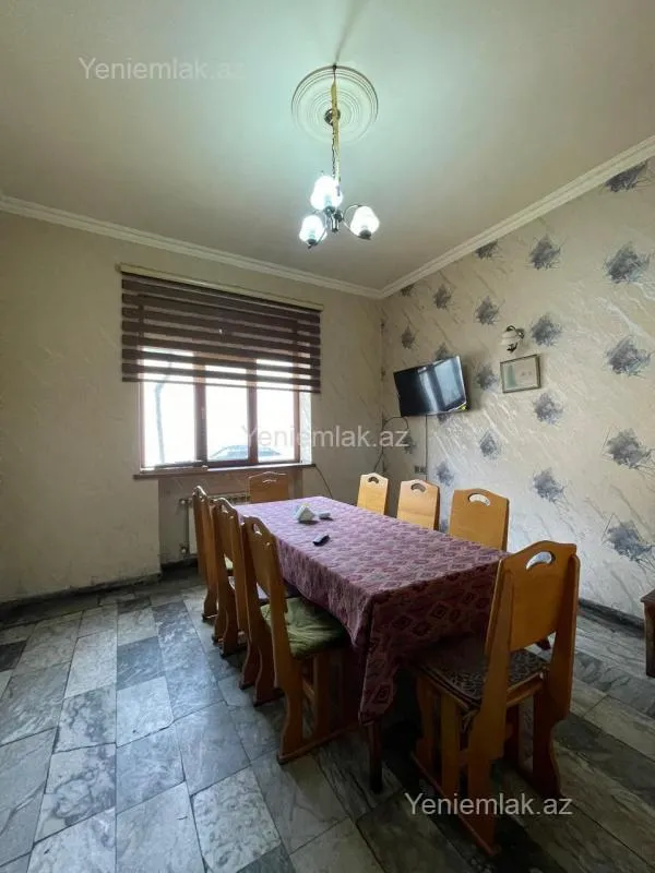Satılır 12 otaqlı obyekt 450 m²