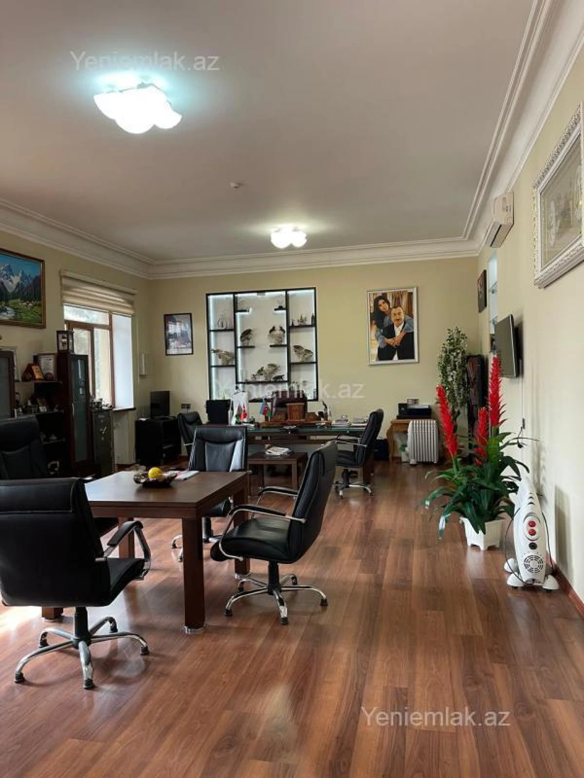 Satılır 12 otaqlı obyekt 450 m²