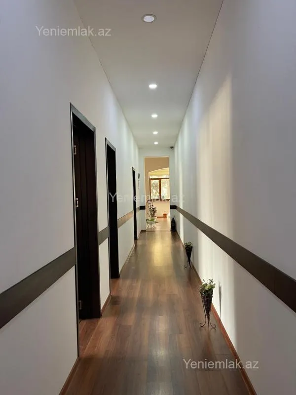 Satılır 12 otaqlı obyekt 450 m²