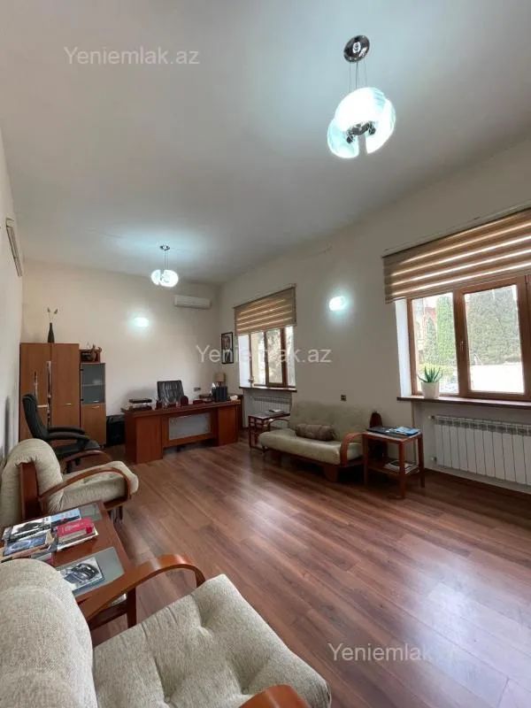 Satılır 12 otaqlı obyekt 450 m²
