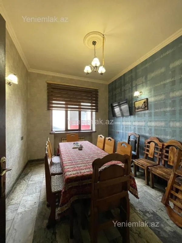 Satılır 12 otaqlı obyekt 450 m²