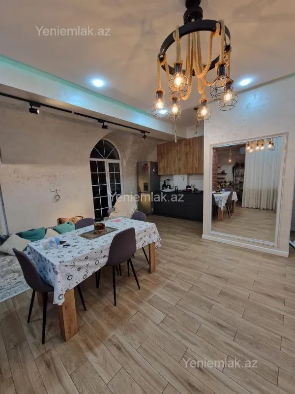 Satılır 2 otaqlı yeni tikili 80 m²