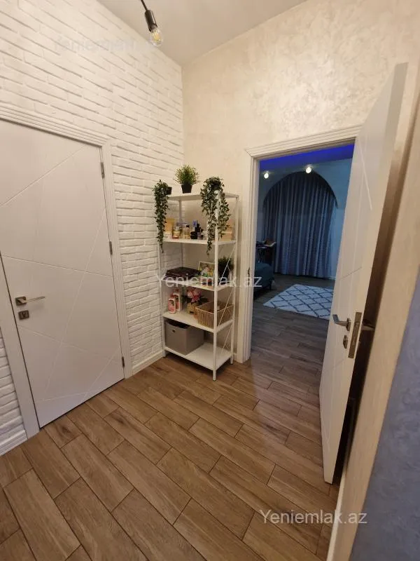 Satılır 2 otaqlı yeni tikili 80 m²