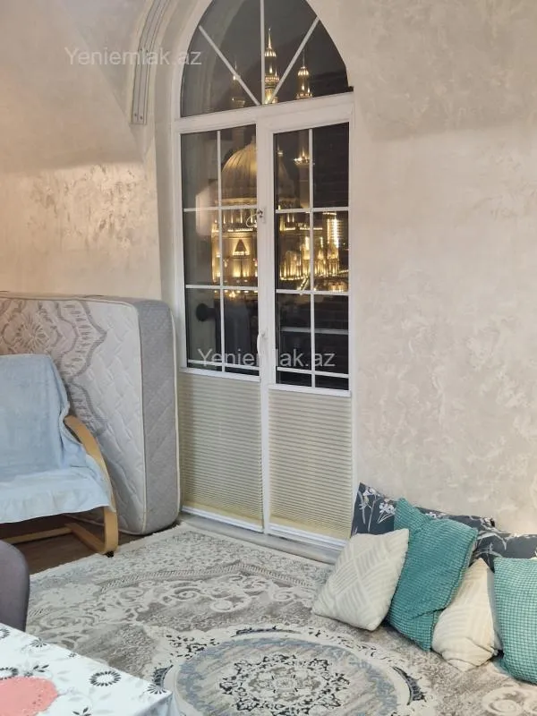 Satılır 2 otaqlı yeni tikili 80 m²