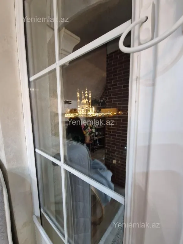 Satılır 2 otaqlı yeni tikili 80 m²