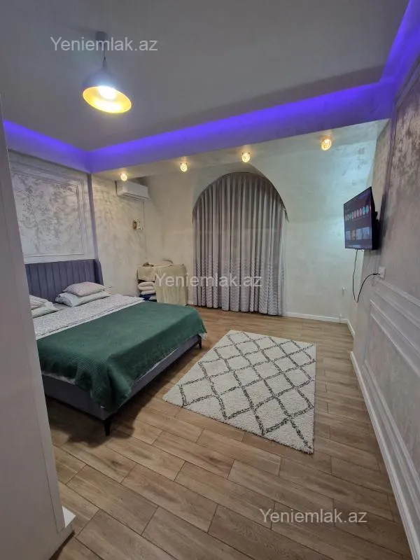 Satılır 2 otaqlı yeni tikili 80 m²