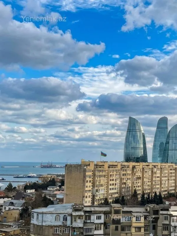 Satılır 3 otaqlı yeni tikili 160 m²