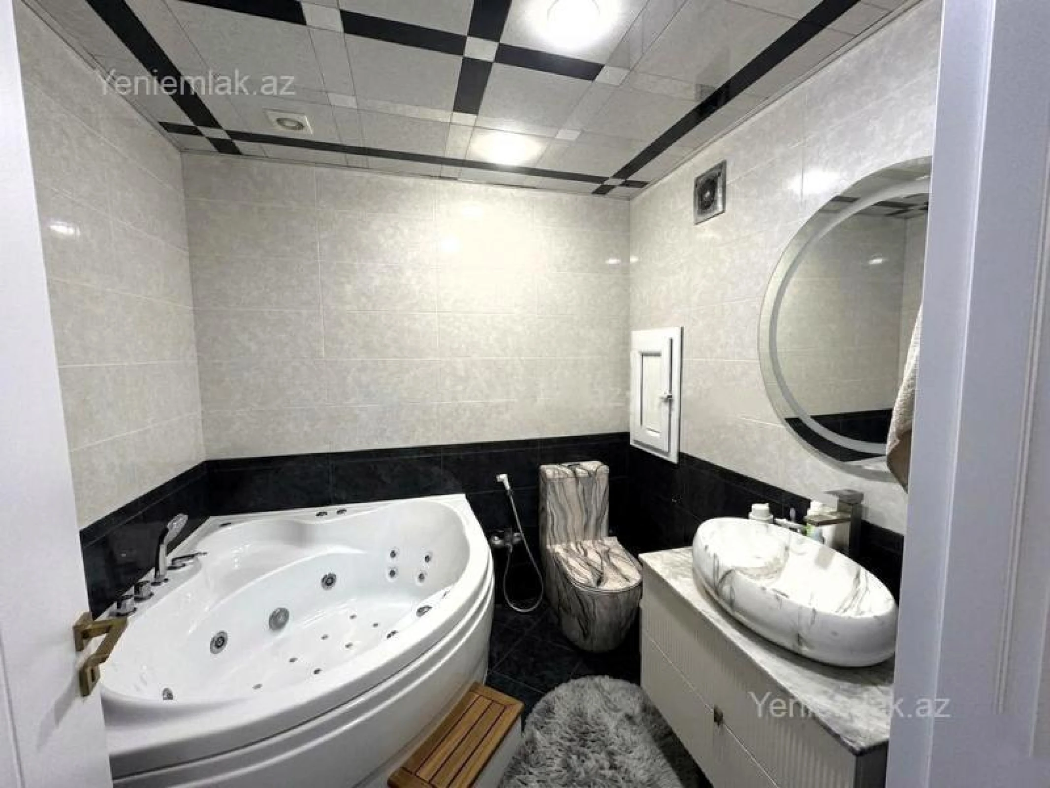 Satılır 2 otaqlı yeni tikili 92 m²