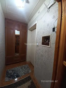 Satılır 3 otaqlı köhnə tikili 45 m²
