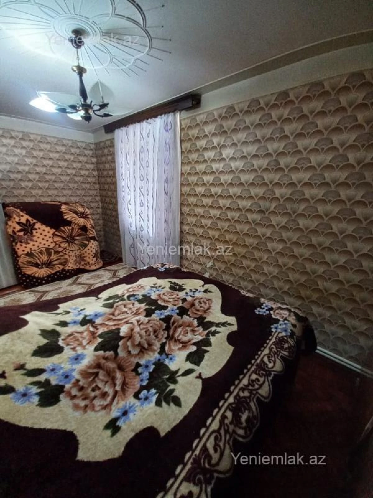 Satılır 3 otaqlı köhnə tikili 45 m²