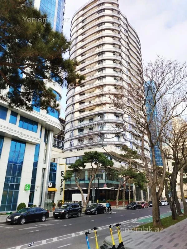 Satılır 3 otaqlı yeni tikili 102 m²