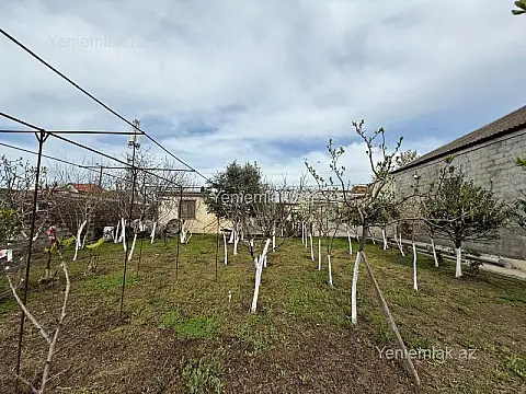 Satılır 1 otaqlı həyət evi 35 m²