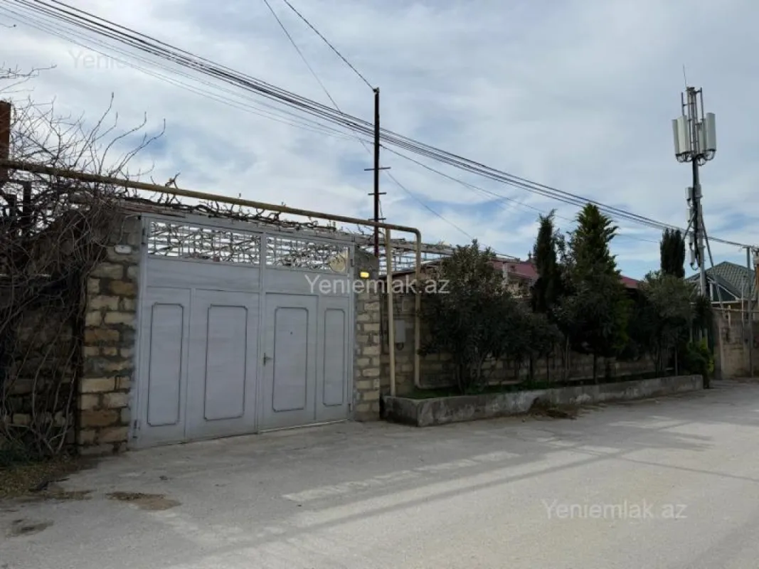 Satılır 1 otaqlı həyət evi 35 m²
