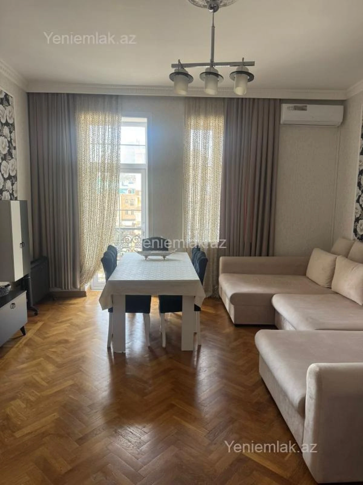 Satılır 2 otaqlı köhnə tikili 70 m²