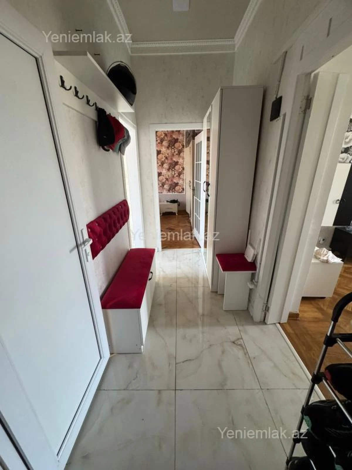 Satılır 2 otaqlı köhnə tikili 70 m²