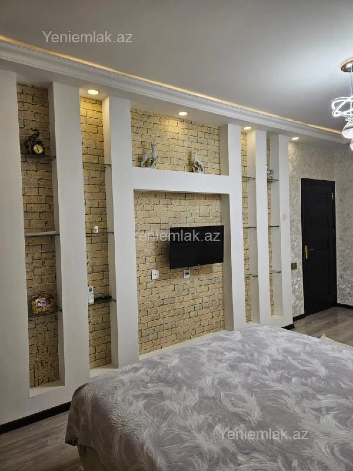 Satılır 3 otaqlı köhnə tikili 85 m²