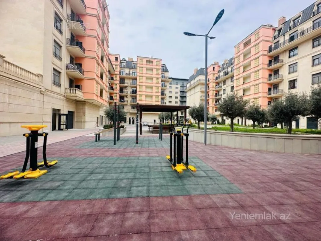 Satılır 4 otaqlı yeni tikili 121 m²